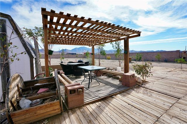 15564 N Garnet Drive, Dolan Springs, AZ 86441