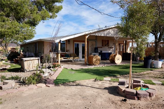 15564 N Garnet Drive, Dolan Springs, AZ 86441