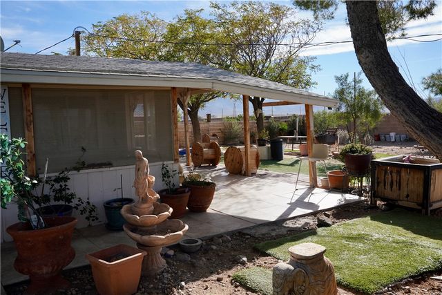 15564 N Garnet Drive, Dolan Springs, AZ 86441