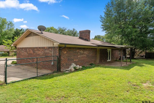 524 Park Lane, Mt Vernon, TX 75457