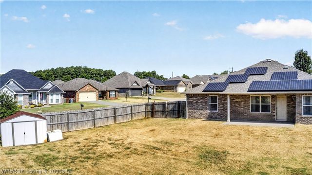 2305 Regency Lane, Barling, AR 72923