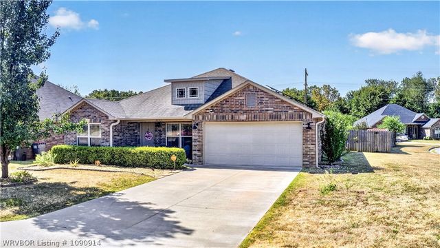 2305 Regency Lane, Barling, AR 72923
