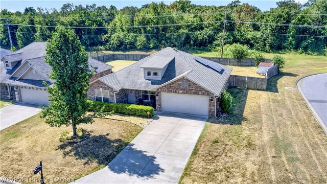 2305 Regency Lane, Barling, AR 72923