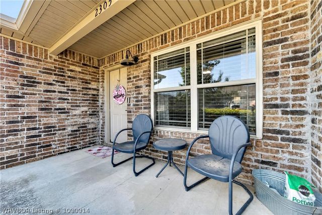 2305 Regency Lane, Barling, AR 72923