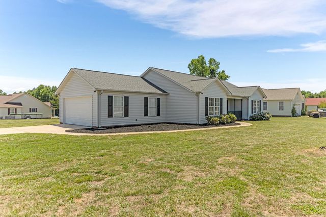 1105 Robbs School Road, Gaffney, SC 29341