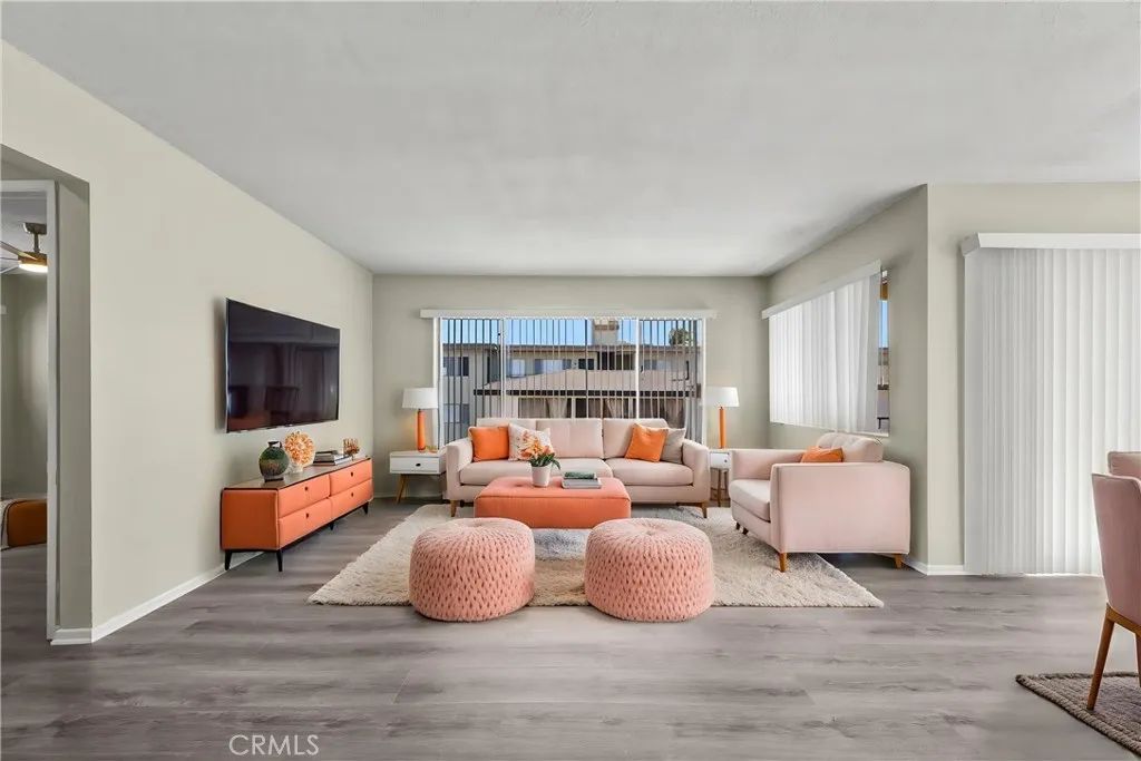 114 N Eucalyptus Avenue 7, Inglewood, CA 90301