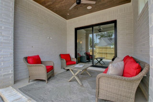 100 Mergeron Court, Little Rock, AR 72212