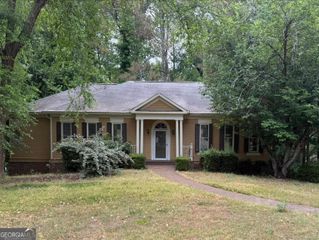 11160 Linbrook Lane, Johns Creek, GA 30097