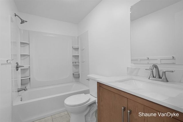 4566 Lantern Court, Comstock Park, MI 49321