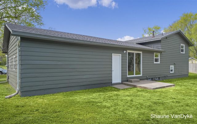 4566 Lantern Court, Comstock Park, MI 49321