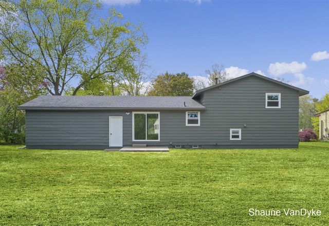 4566 Lantern Court, Comstock Park, MI 49321