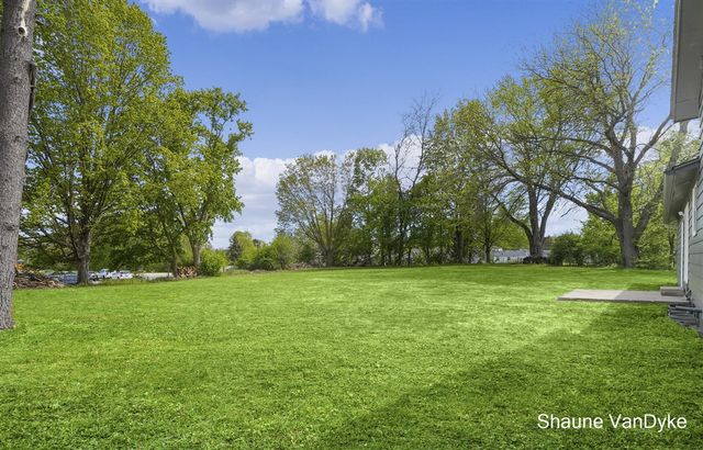 4566 Lantern Court, Comstock Park, MI 49321