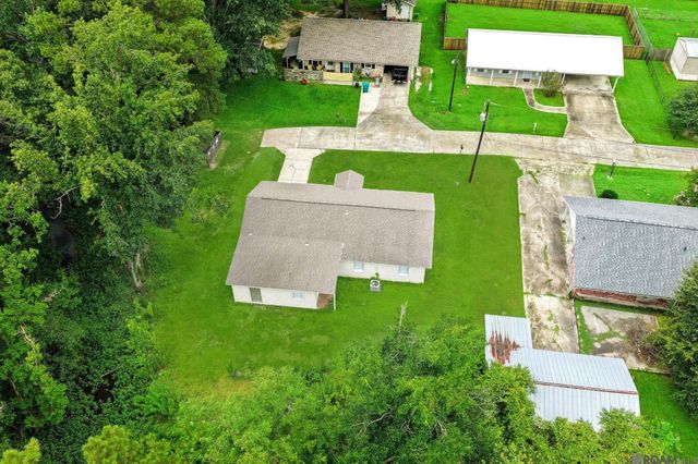 30679 Bill Martin Ln, Hammond, LA 70403