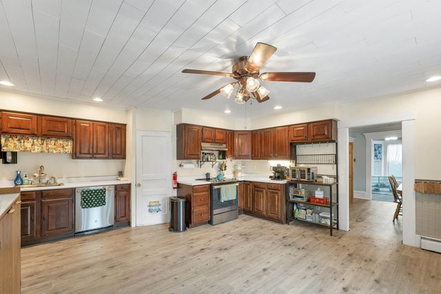 36 Central Street, Farmington, NH 03835