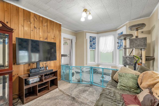 36 Central Street, Farmington, NH 03835