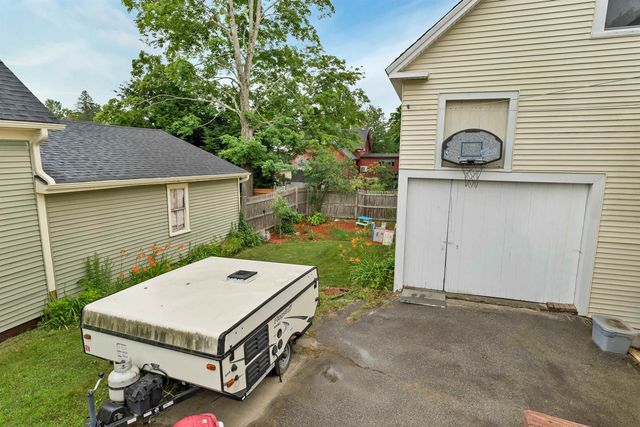 36 Central Street, Farmington, NH 03835