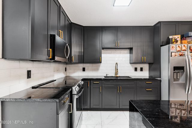 8880 OLD KINGS Road S 120, Jacksonville, FL 32257