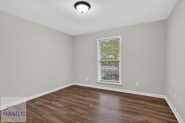 822 Lakeview Court, Hinesville, GA 31313
