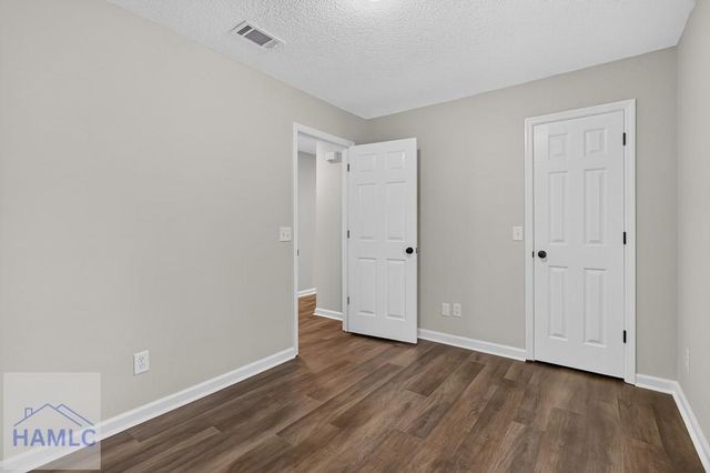 822 Lakeview Court, Hinesville, GA 31313