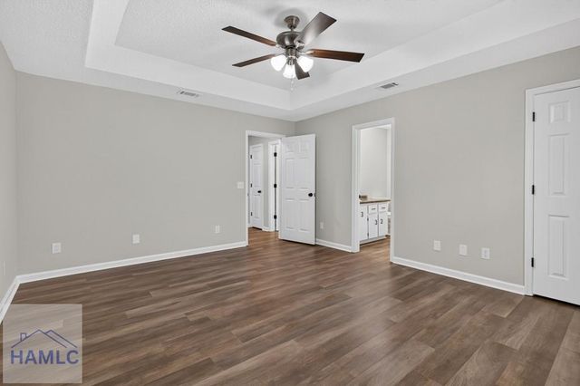 822 Lakeview Court, Hinesville, GA 31313