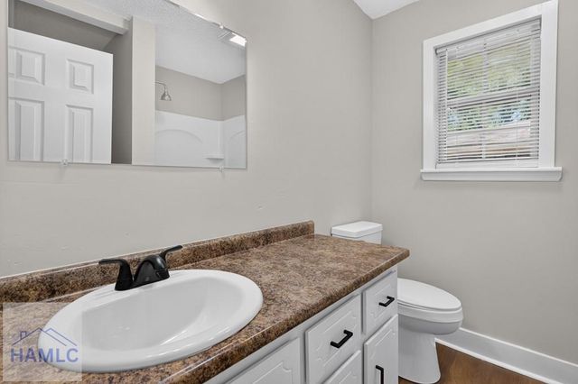 822 Lakeview Court, Hinesville, GA 31313