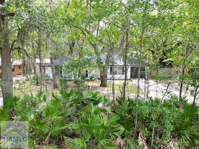 822 Lakeview Court, Hinesville, GA 31313