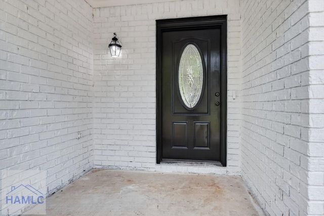 822 Lakeview Court, Hinesville, GA 31313