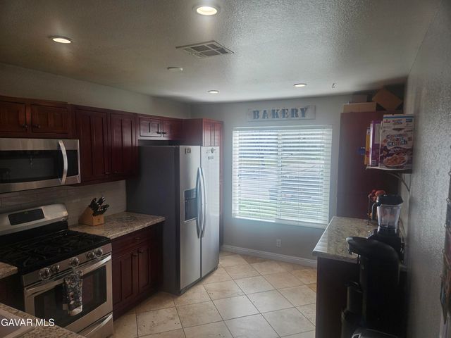 2617 Redington Street, Palmdale, CA 93551