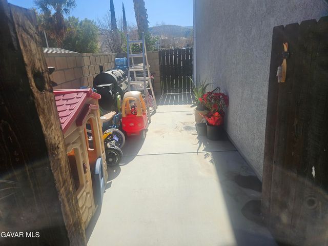 2617 Redington Street, Palmdale, CA 93551