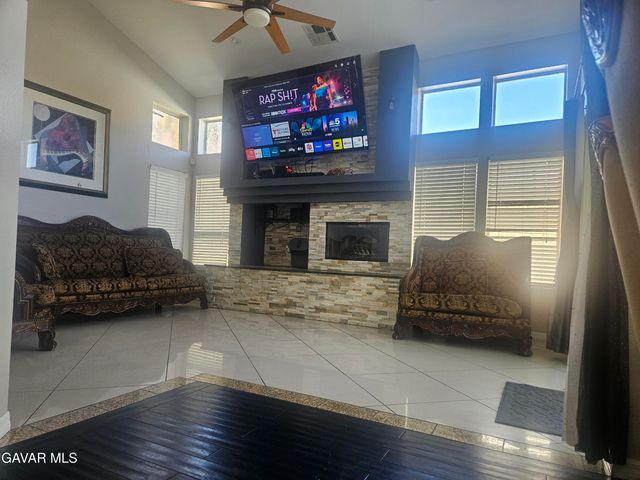 2617 Redington Street, Palmdale, CA 93551