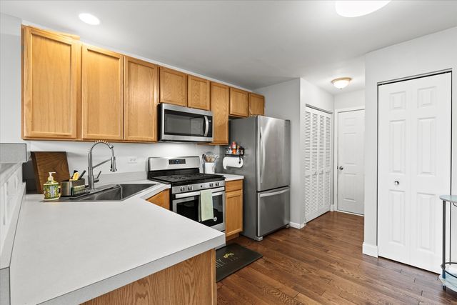 500 Prairie View Drive, Minooka, IL 60447