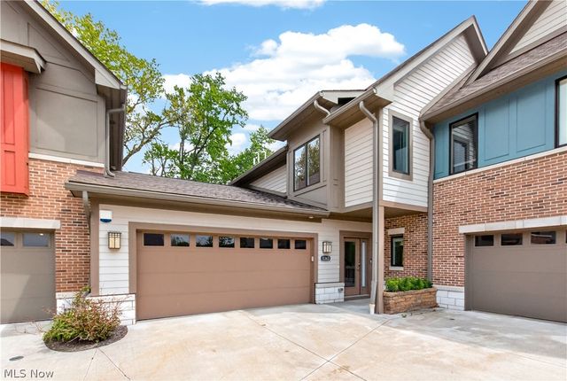 1363 Slate Court, Cleveland Heights, OH 44118
