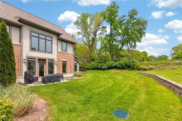 1363 Slate Court, Cleveland Heights, OH 44118