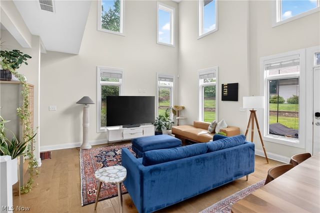 1363 Slate Court, Cleveland Heights, OH 44118