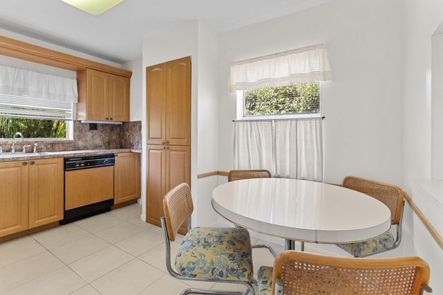 9861 Sunrise Lakes Boulevard 301, Sunrise, FL 33322