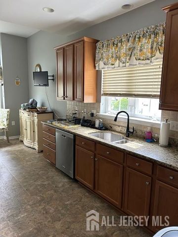 35 Timber Hill Drive, Monroe, NJ 08831