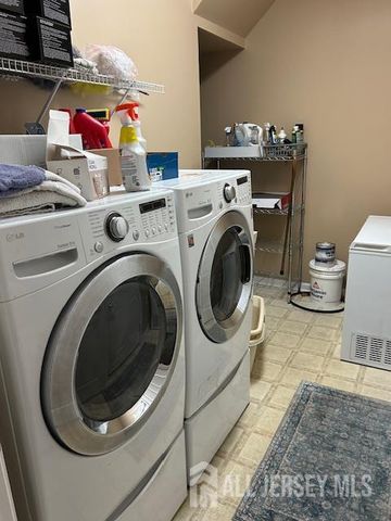 35 Timber Hill Drive, Monroe, NJ 08831