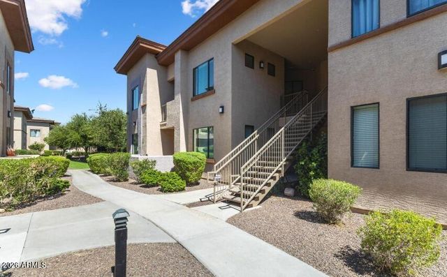 3330 S GILBERT Road 2013, Chandler, AZ 85286