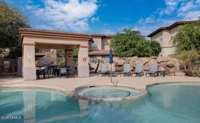 3330 S GILBERT Road 2013, Chandler, AZ 85286