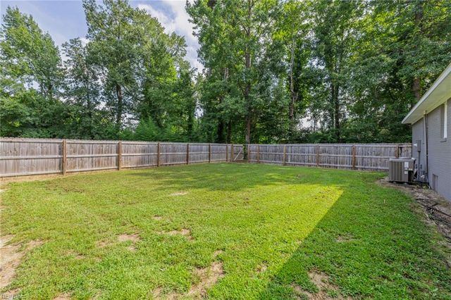 29213 Hunt Club DR, Courtland, VA 23837