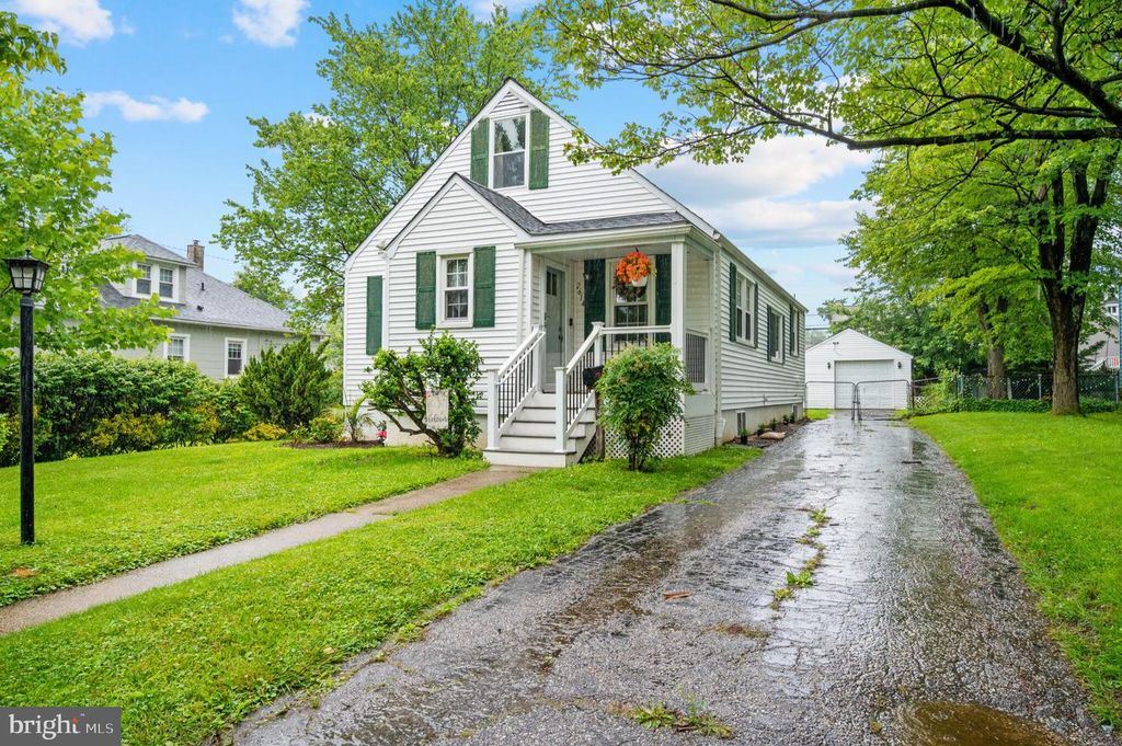 2614 CANTERBURY RD, Baltimore, MD 21234