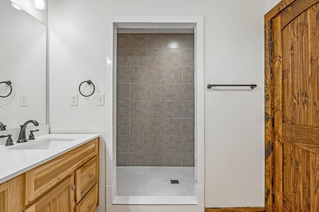 2076 Valley View Rd, Joelton, TN 37080