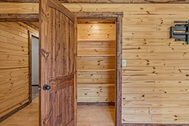 2076 Valley View Rd, Joelton, TN 37080