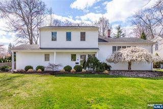 7 Sherwood Street, Wayne, NJ 07470