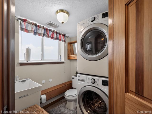 103 Harbor Street, Au Sable Charter Township, MI 48750