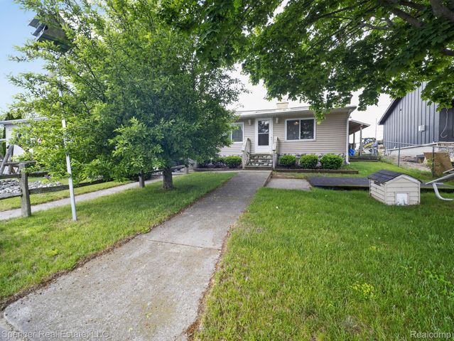 103 Harbor Street, Au Sable Charter Township, MI 48750