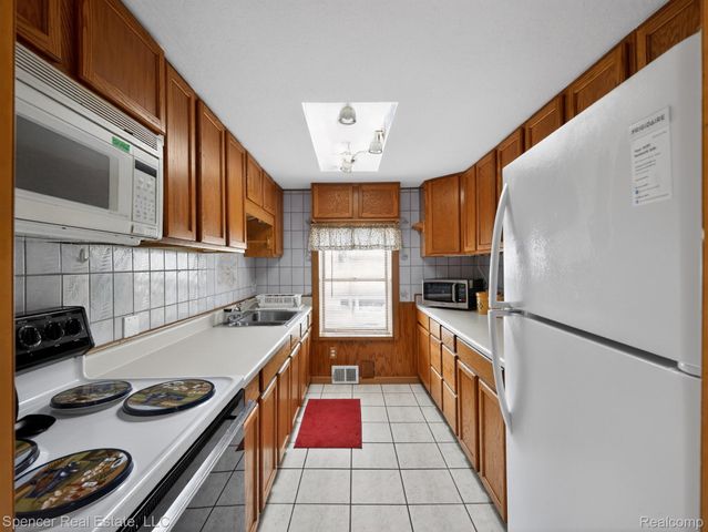 103 Harbor Street, Au Sable Charter Township, MI 48750