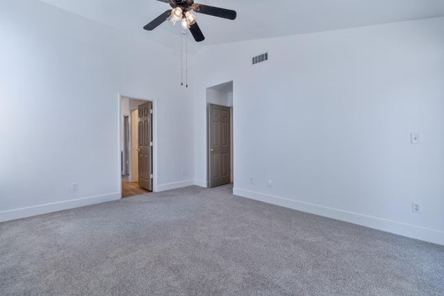 7416 N Carnegie Avenue, Fresno, CA 93722