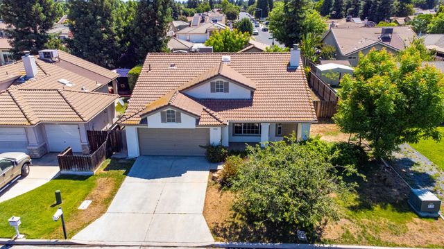 7416 N Carnegie Avenue, Fresno, CA 93722
