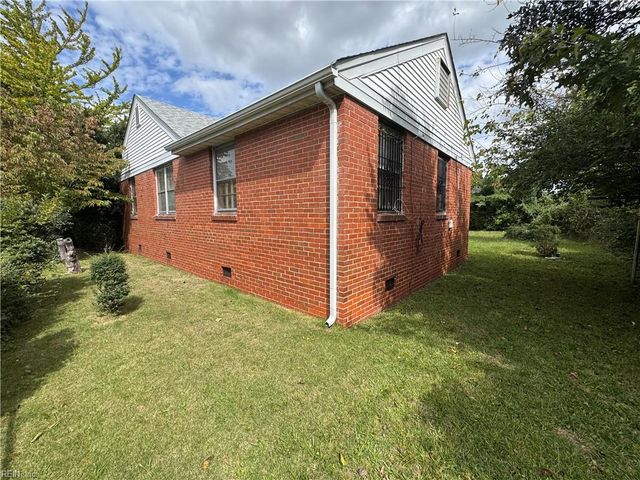 922 11th ST, Newport News, VA 23607